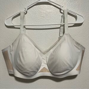 Honey Love Set to Lift Seamless White Wirefree Crossover Bra 1X 40C/D